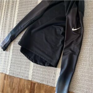 Nike Women's Black Long Sleeve Running Top Small